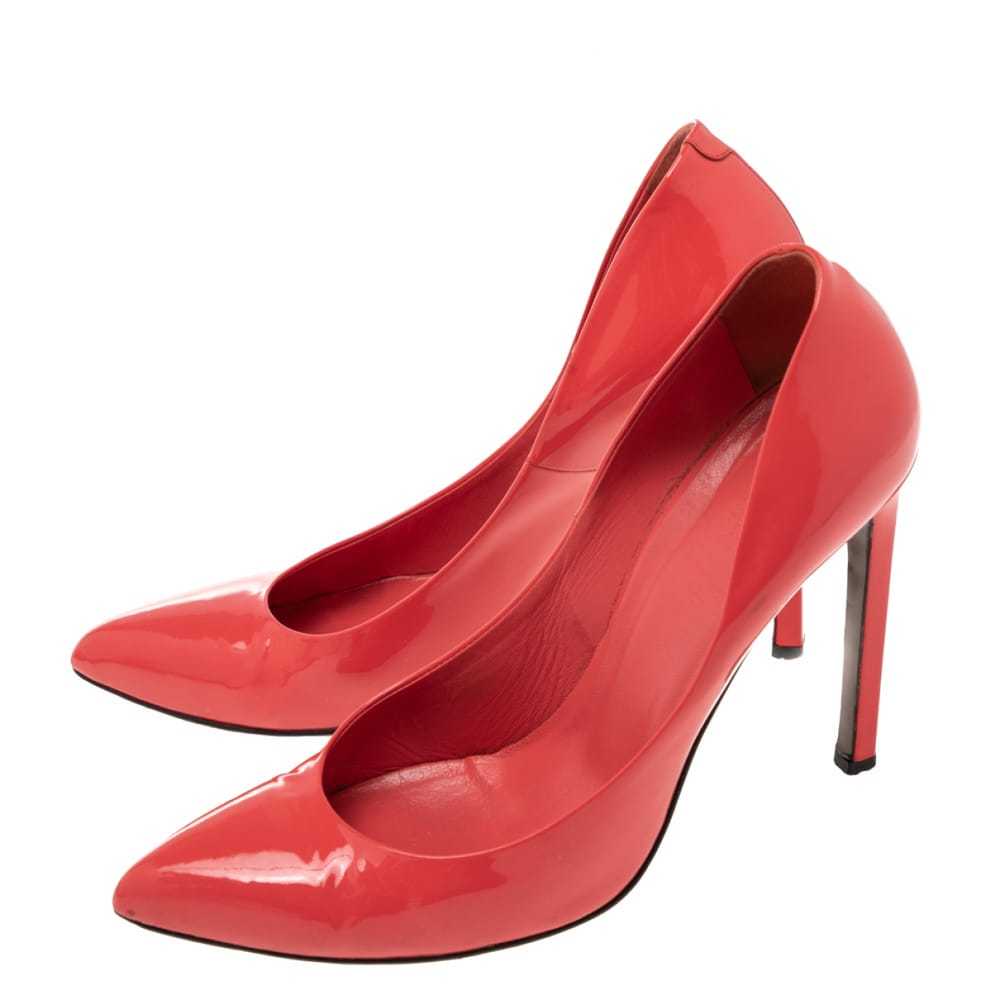 Gucci Patent leather flats - image 3