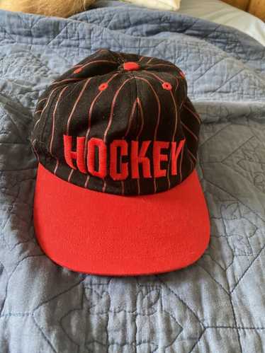 Hockey Hockey Striped 5 Panel Cap Black / Red