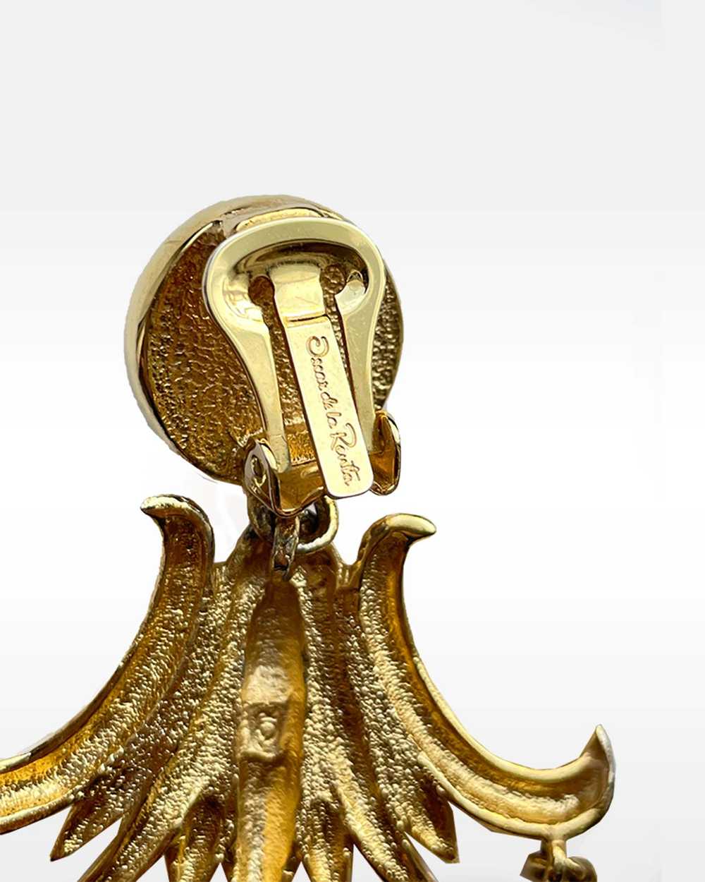 Oscar de la Renta Gold and Faux Pearl Clip Earrin… - image 5