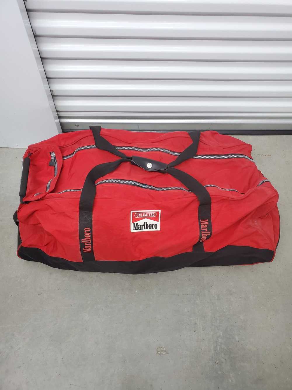 Marlboro × Vintage 90s Marlboro Travel Bag (Extra… - image 1