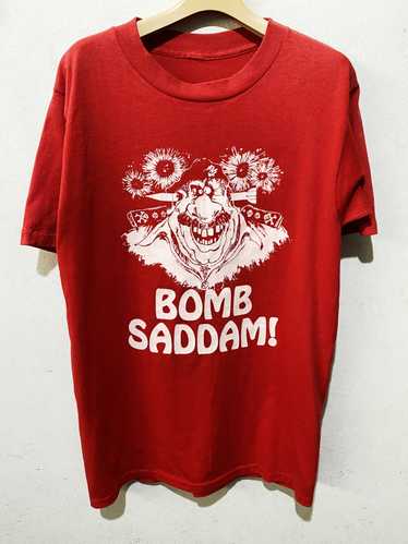 Art × Vintage Vintage 90s Bomb Saddam Hussein T-s… - image 1