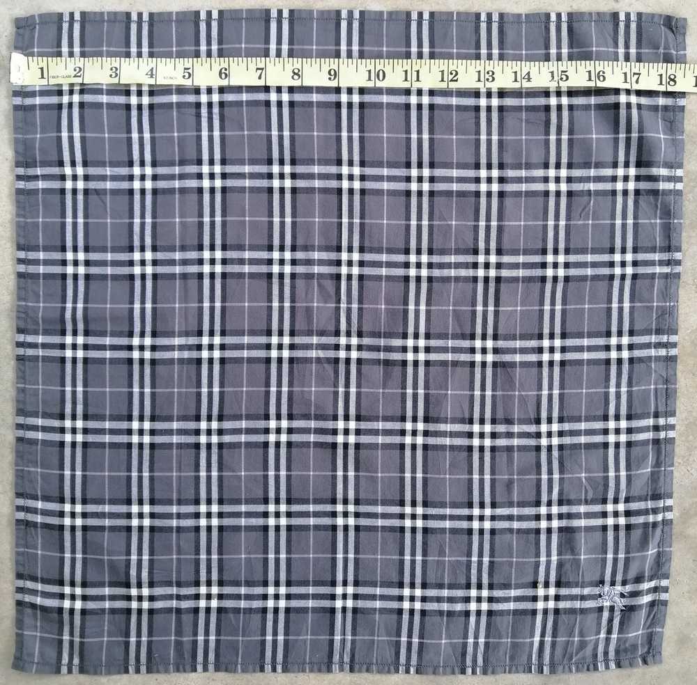 Burberry BURBERRY AUTHENTIC HANDKERCHIEF Gem