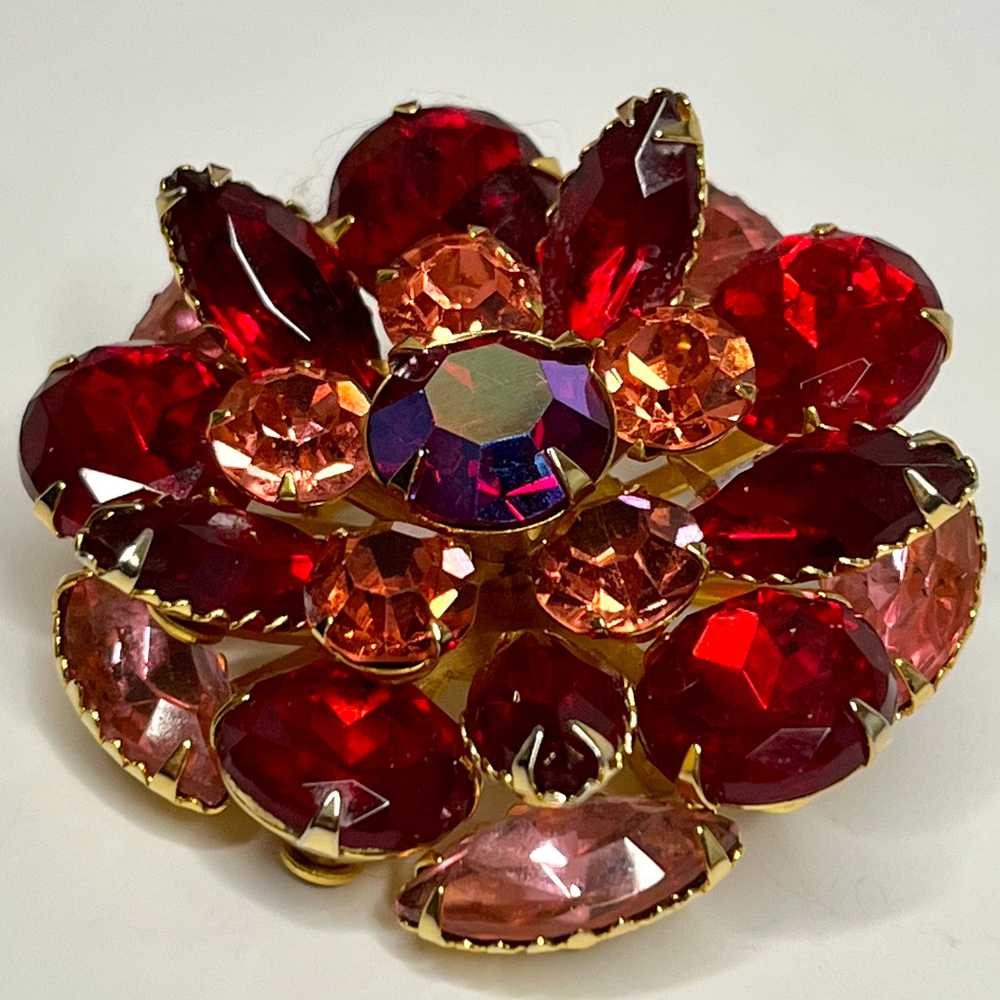 Late 50s/ Early 60s Sparkling Rhinestone Brooch - image 2