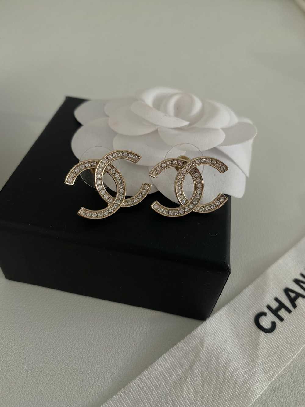 Chanel Chanel cc logo crystal earrings - image 3