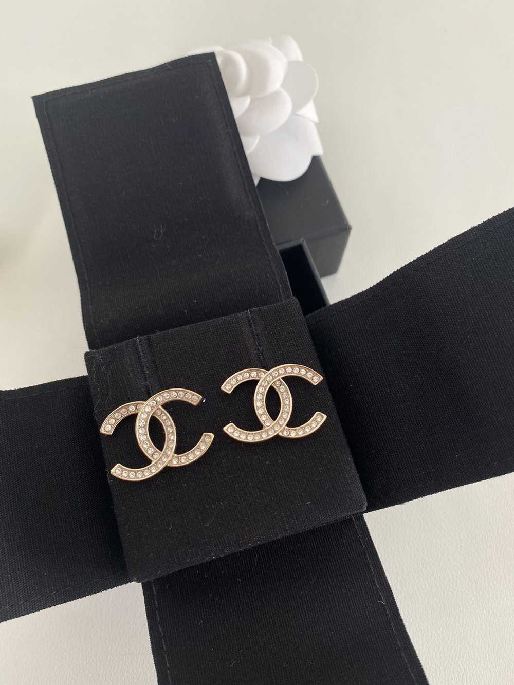 Chanel Chanel cc logo crystal earrings - image 6