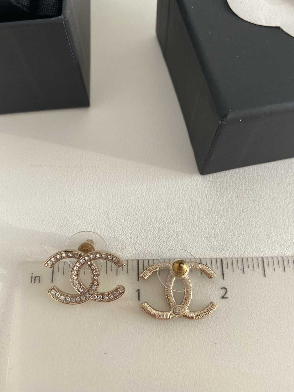 Chanel Chanel cc logo crystal earrings - image 9