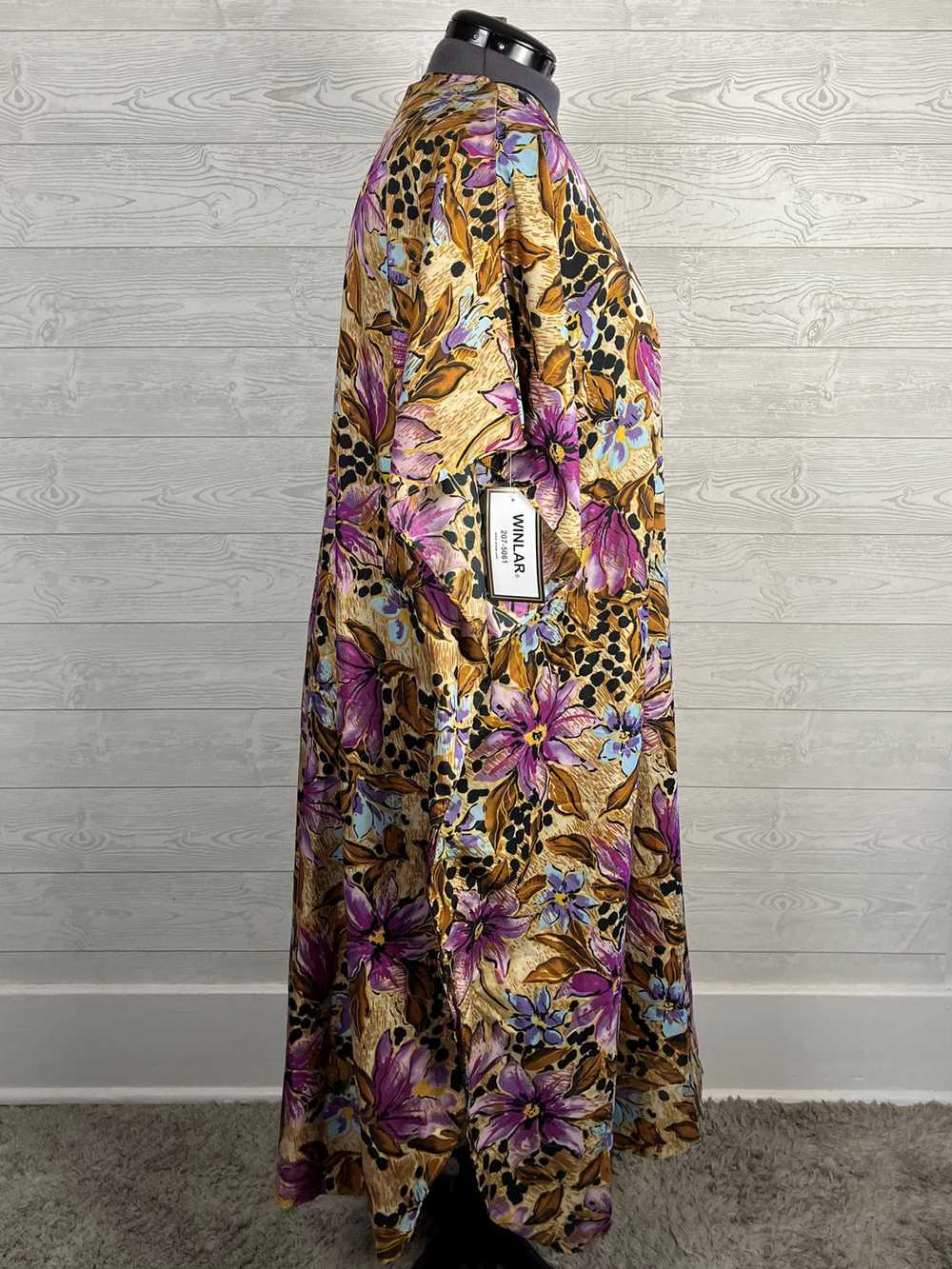 Winlar Size Open Brown & Purple Floral Caftan NWT - image 4