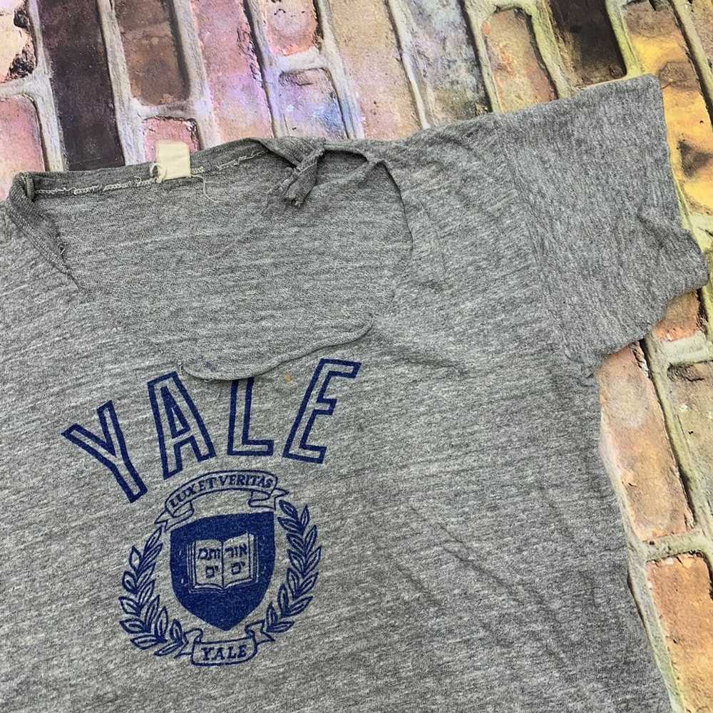 Collegiate × Sportswear × Vintage Vintage Yale tee - image 3