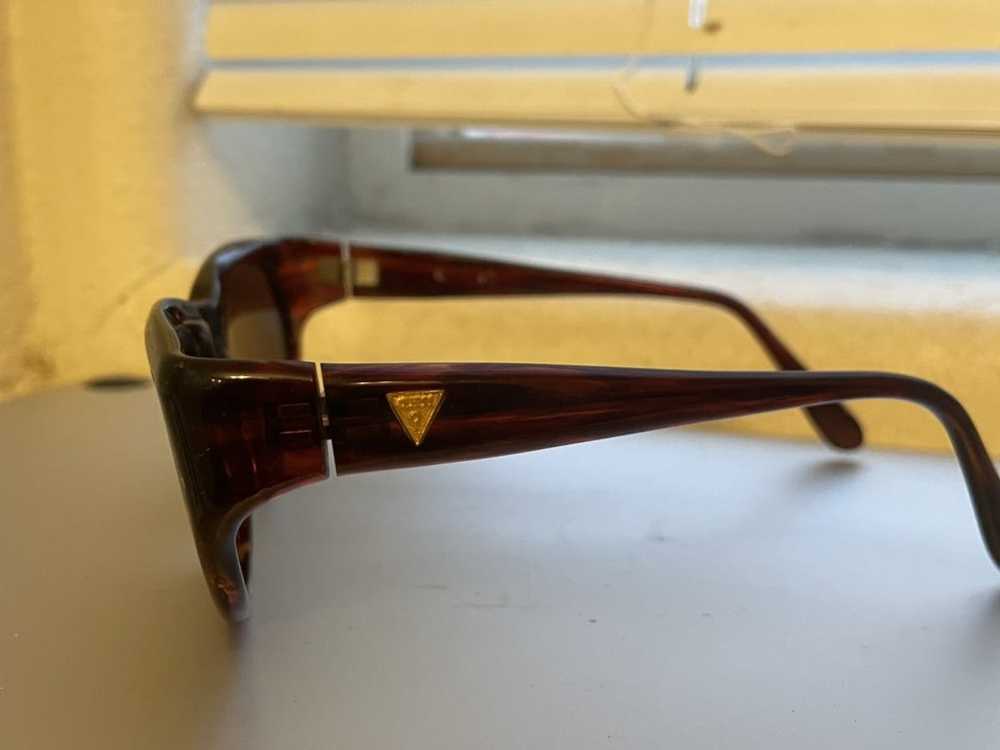 Guess Vintage guess sunglasses - image 3