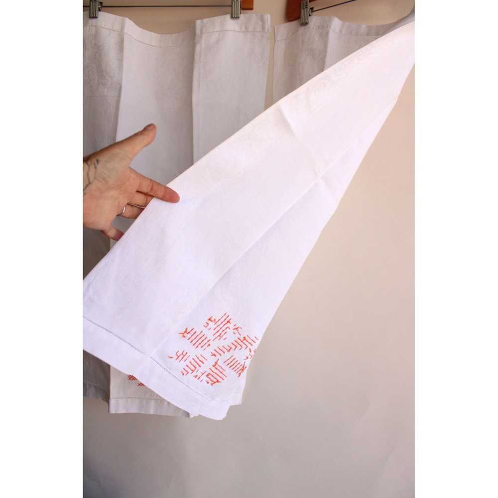 Vintage 1960s White Linen Set Of Hand Towels With… - image 10