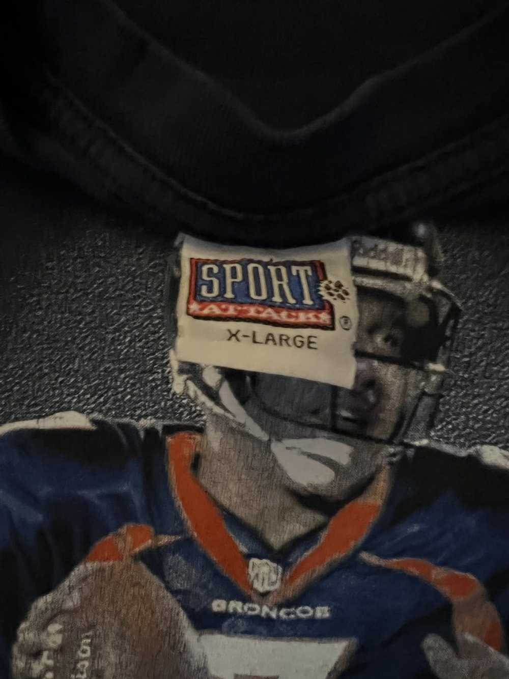 Vintage Vintage 1998 Broncos John Elway T-Shirt - image 3