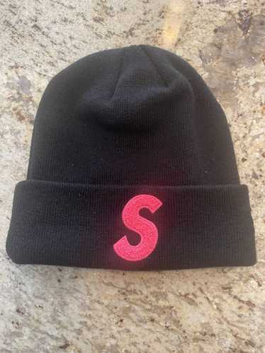 Supreme New York Yankees New Era Box Logo Beanie Red