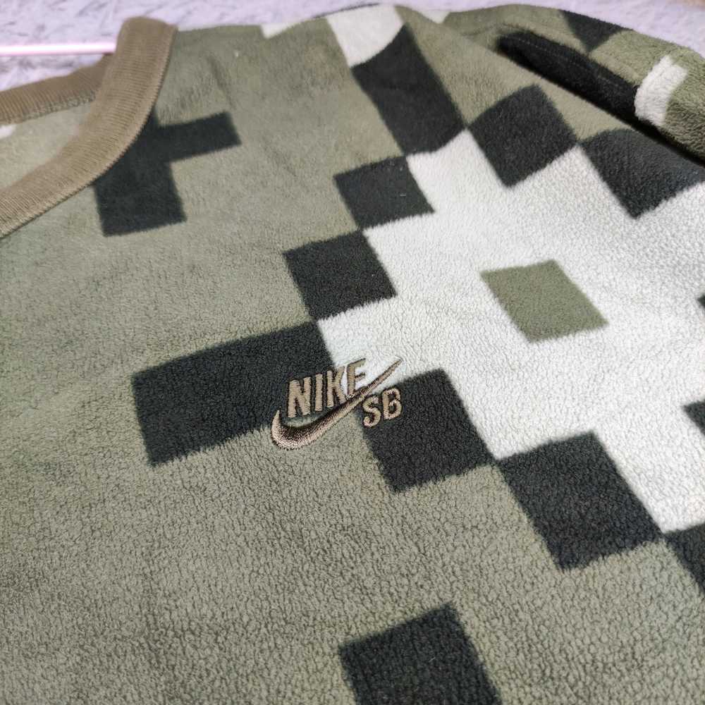 Hype × Nike Nike SB Icon Nomad Crewneck Sweatshir… - image 6