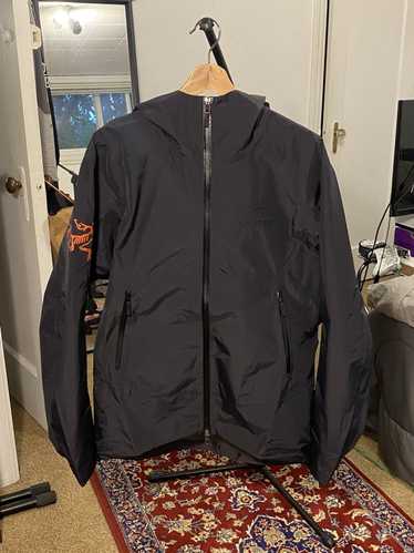 Beams bespoke arcteryx zeta - Gem