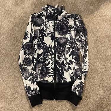 美品 Lululemon Difine ジャケット サイズ4 花柄　シースルー Lululemon floral jacket - Gem