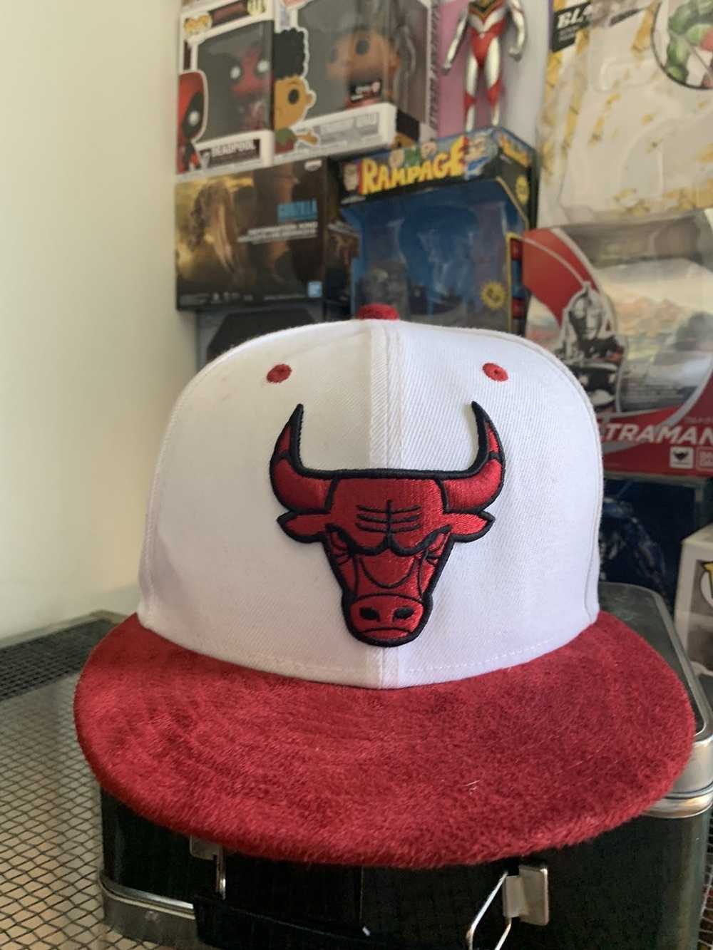New Era Chicago Bulls Suede hat - image 1
