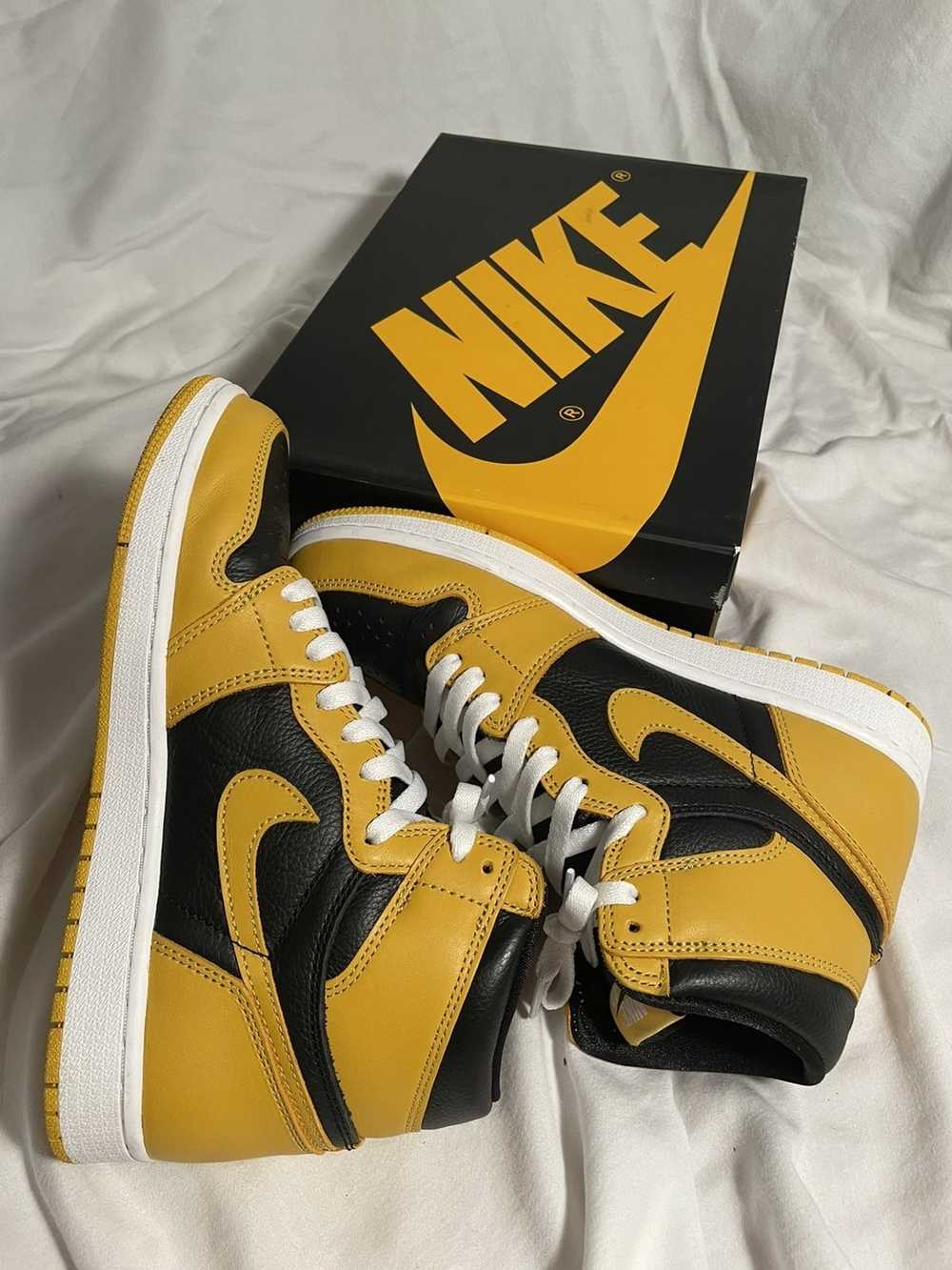 Jordan Brand × Nike Jordan 1 Retro High - Pollen - image 5