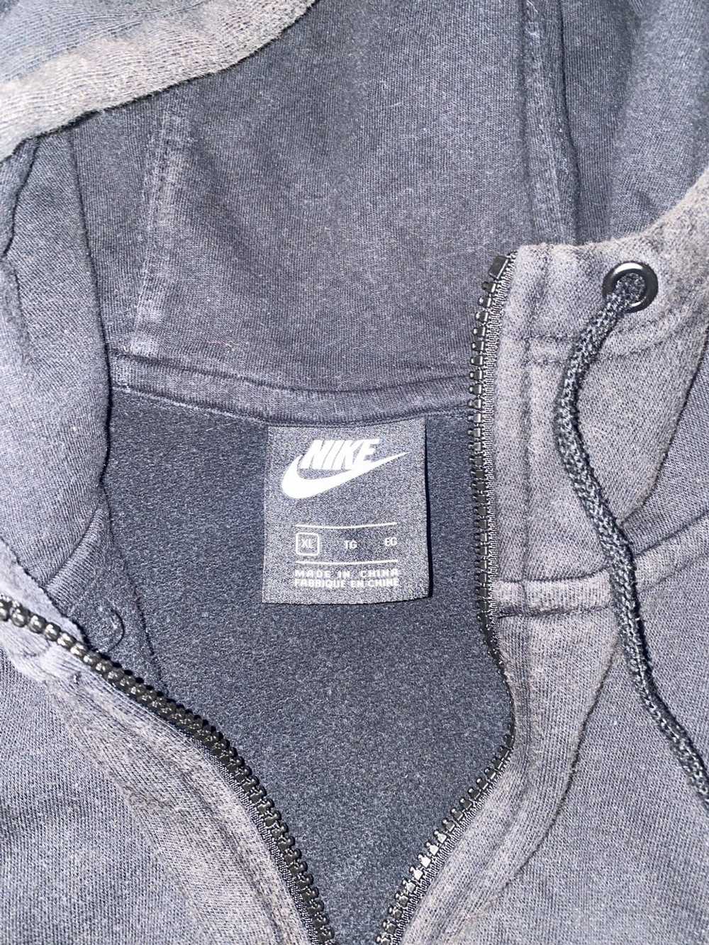 Nike Nike hoodie worn 2 times - image 4