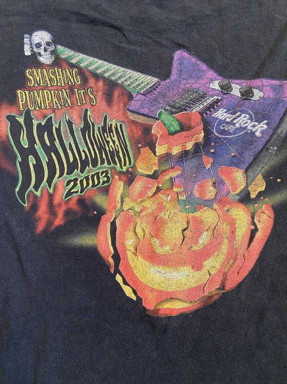 Vintage Hard Rock Cafe Halloween 2003 Smashing Pu… - image 4