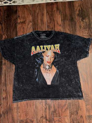 Streetwear Aaliyah Graphic Tee