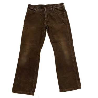 https://img.gem.app/496333427/1t/1695447401/wrangler-wrangler-brown-corduroy-jeans-trousers.jpg