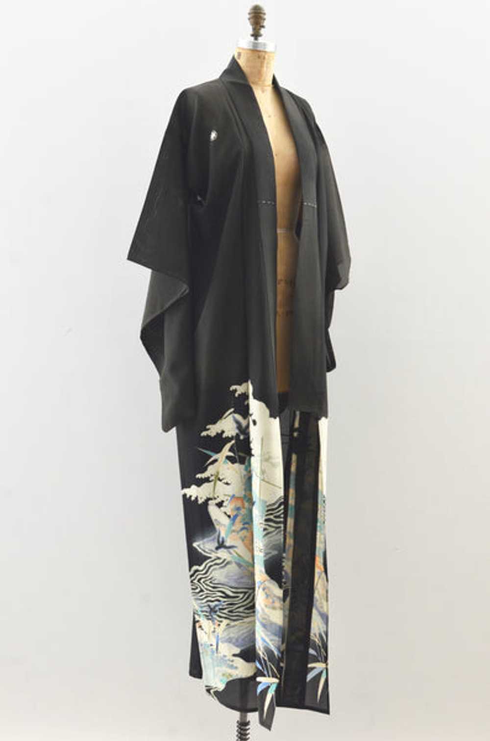 Kuro Tomesode Kimono - image 4
