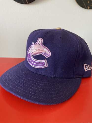 Vancouver Canucks Corduroy Snapback Hat – Snap Goes My Cap