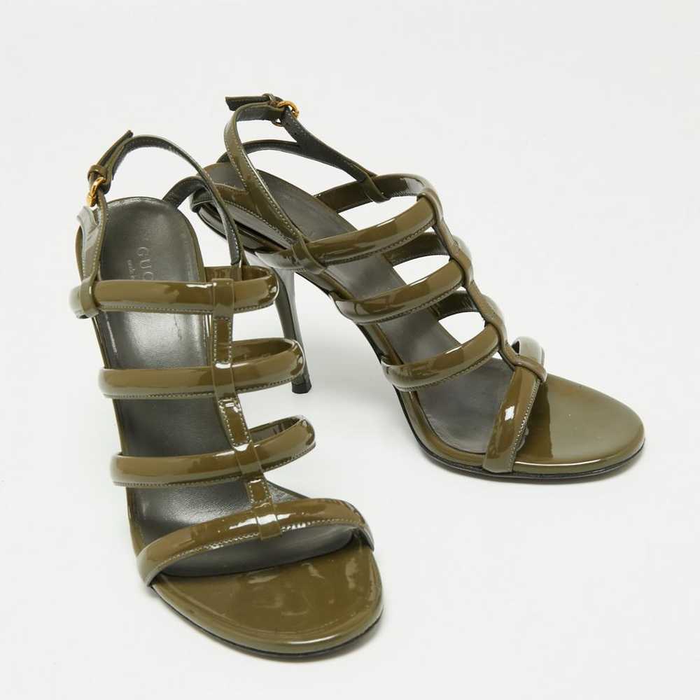 Gucci Patent leather sandal - image 3