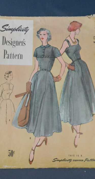 Simplicity Vintage Retro Sewing Pattern Artwork Hanging Garment Bag, 21.65 W x 42.5 L, Multicolor