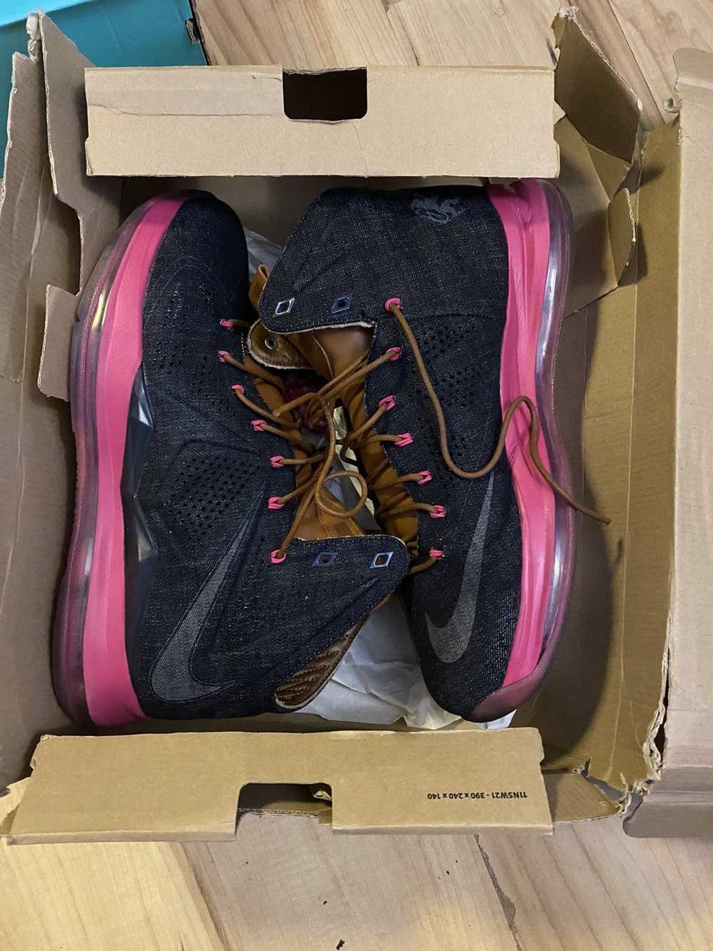 Nike Used Authentic Nike LeBron 10 EXT QS Denim 2… - image 1