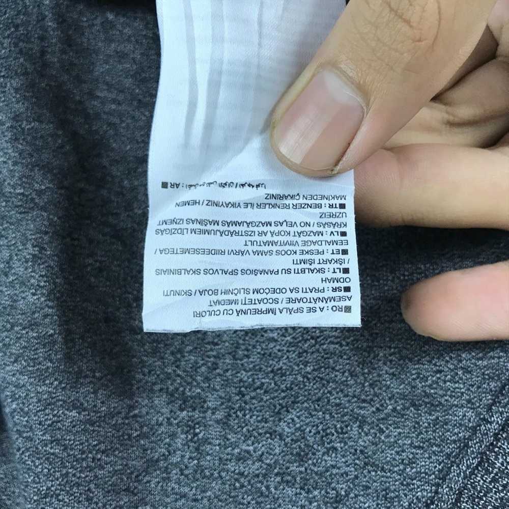 nike sweatshirt centre swoosh