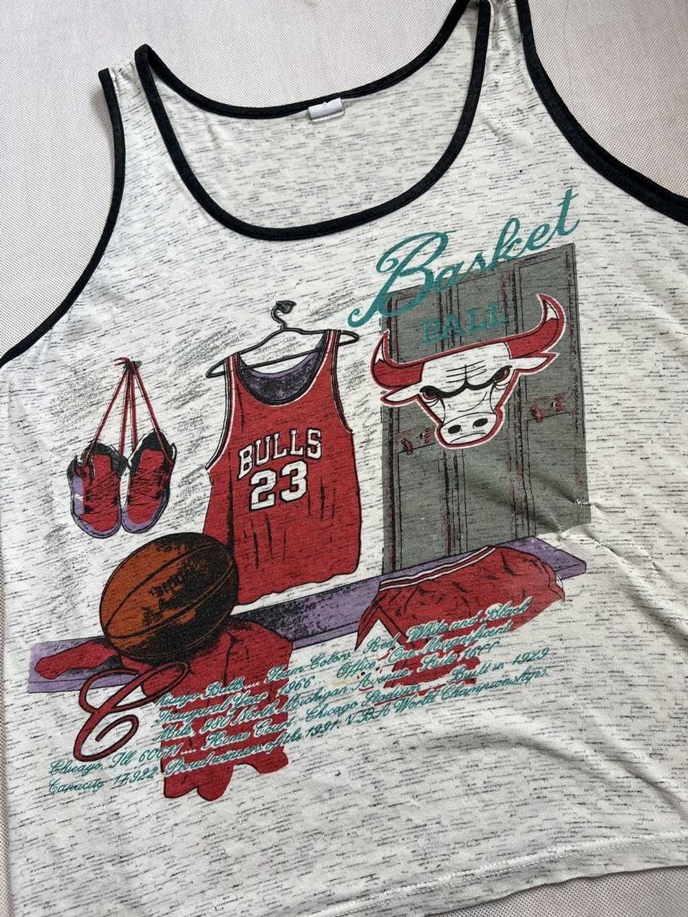 NBA × Vintage Tshirt Chicago Bulls NBA vintage 90… - image 4