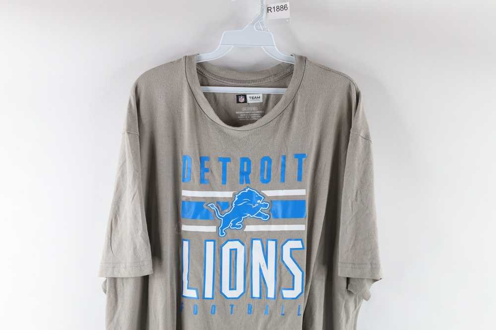 Vintage NFL Detroit Lions Football Spell Out Shor… - image 2