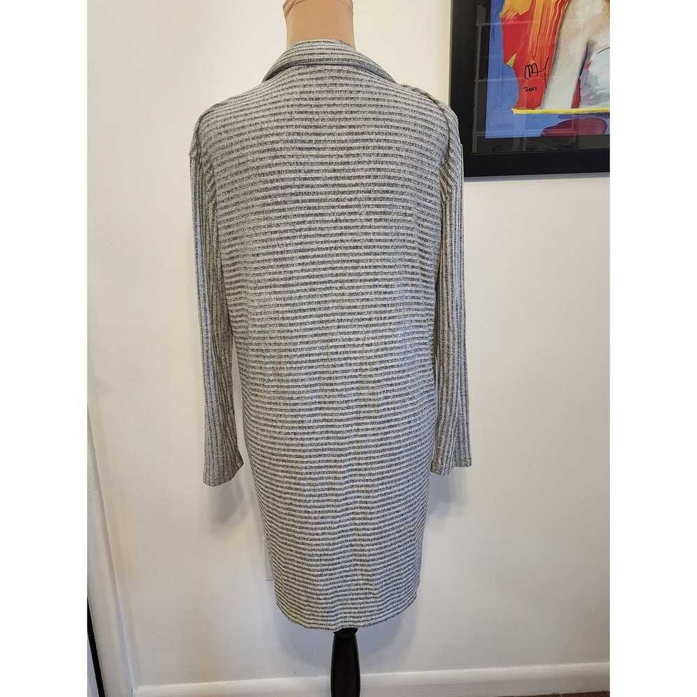 Other Small Grey Banana Republic Open Women's Car… - image 2