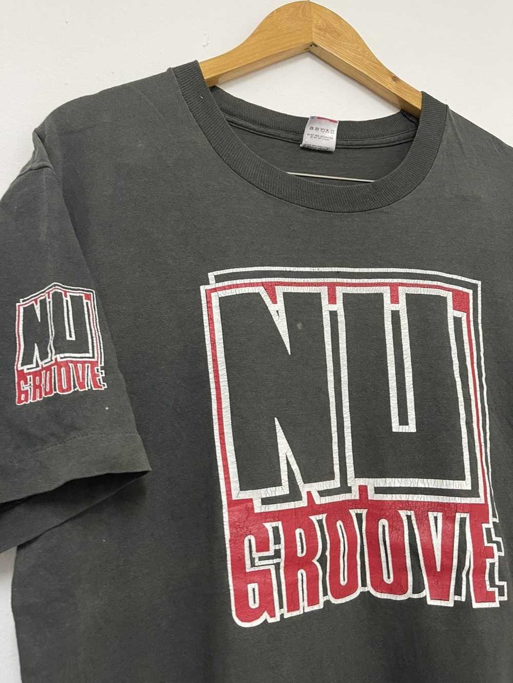 Band Tees × Vintage Vintage Nu Grove Records Hous… - image 4