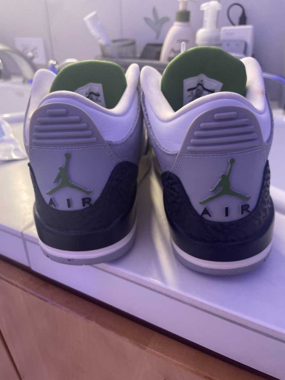 Jordan Brand × Nike Air Jordan 3 chlorophyll - image 3