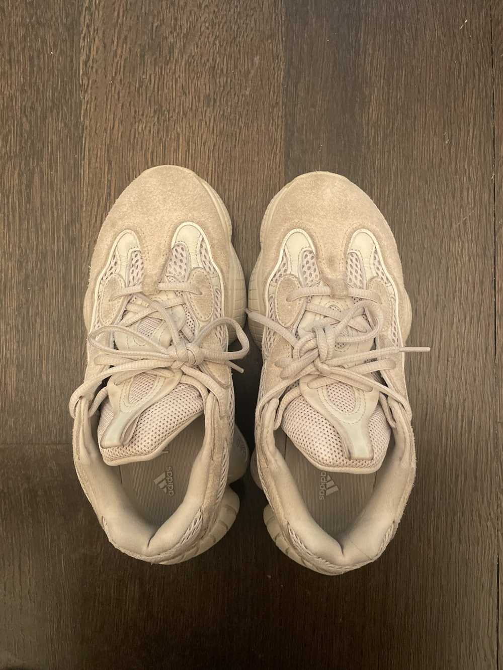 Adidas × Kanye West DB2908 Yeezy sneakers - image 2