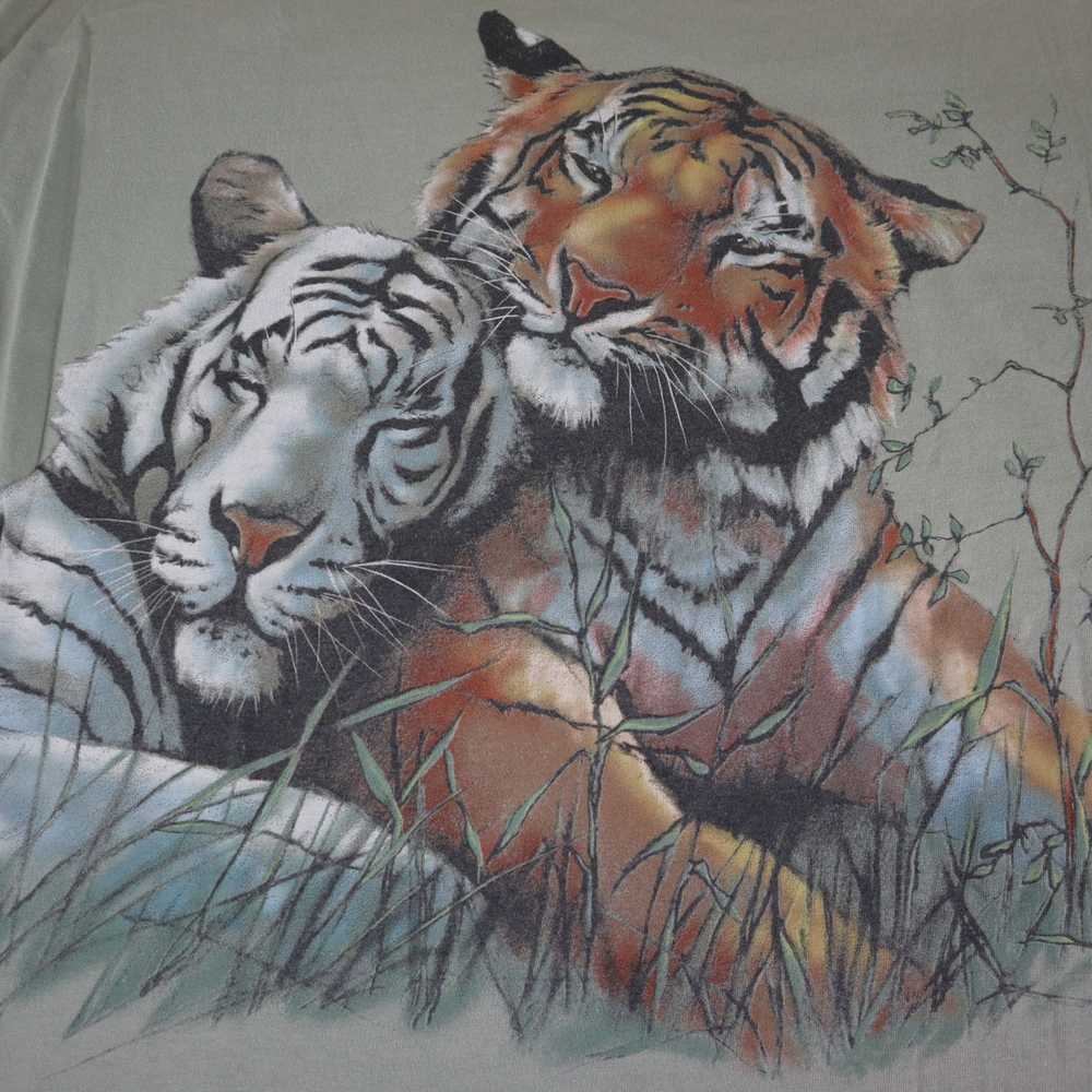 Hanes Vintage White Tiger shirt - image 2