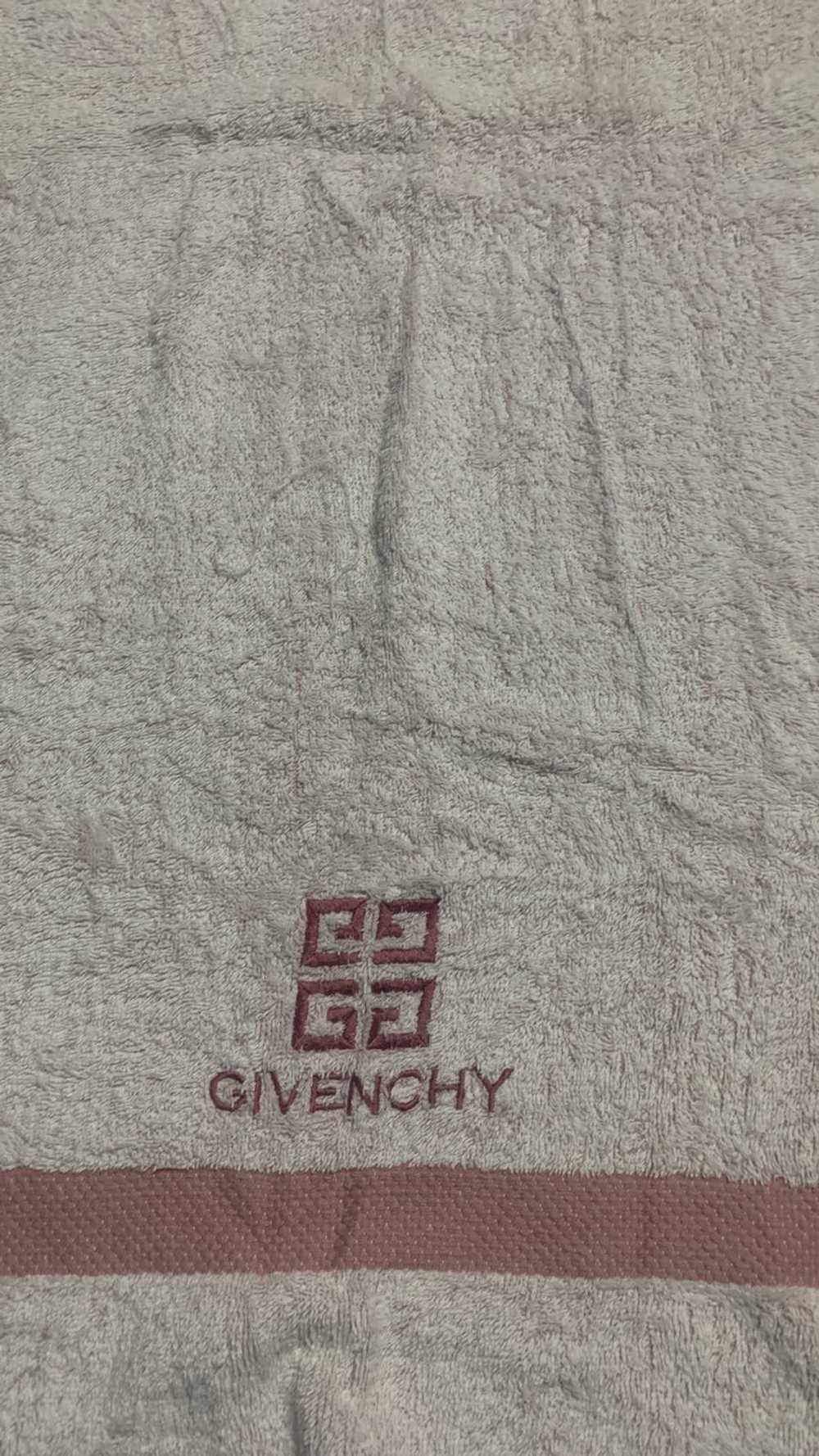 Givenchy × Vintage Last drop!Vintage Givenchy emb… - image 3