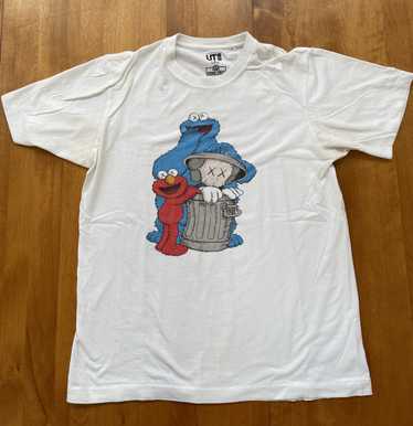 KAWS x Uniqlo sale x Sesame Street Companion Trash Can Tee LARGE in Light Blue SS18