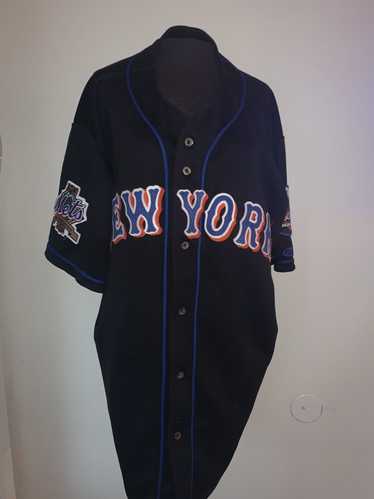 Just got this fresh deGoat authentic home alternate jersey in this week! I  added the Tom Seaver memorial patch to the sleeve myself. : r/NewYorkMets