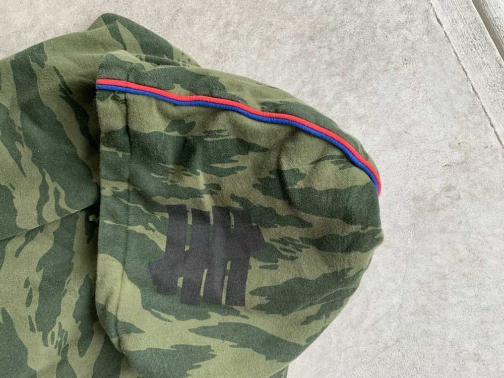 Undefeated Undefeated all over Camo hoodie - image 4