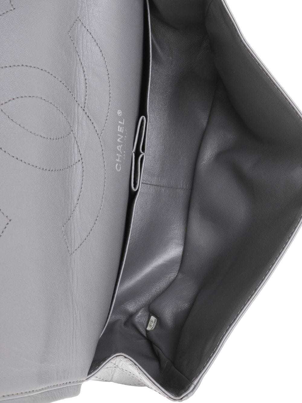 CHANEL Pre-Owned 2.55 Flap shoulder bag - Grey - image 4