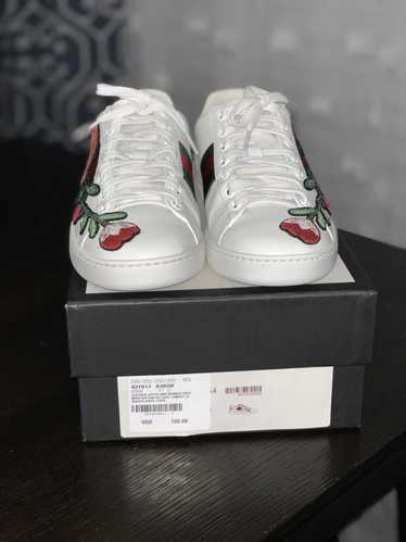 Gucci Gucci White Leather Floral Embroidered Ace L
