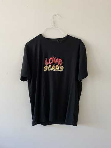 Designer Love Scars Official “Hot Lips” tshirt