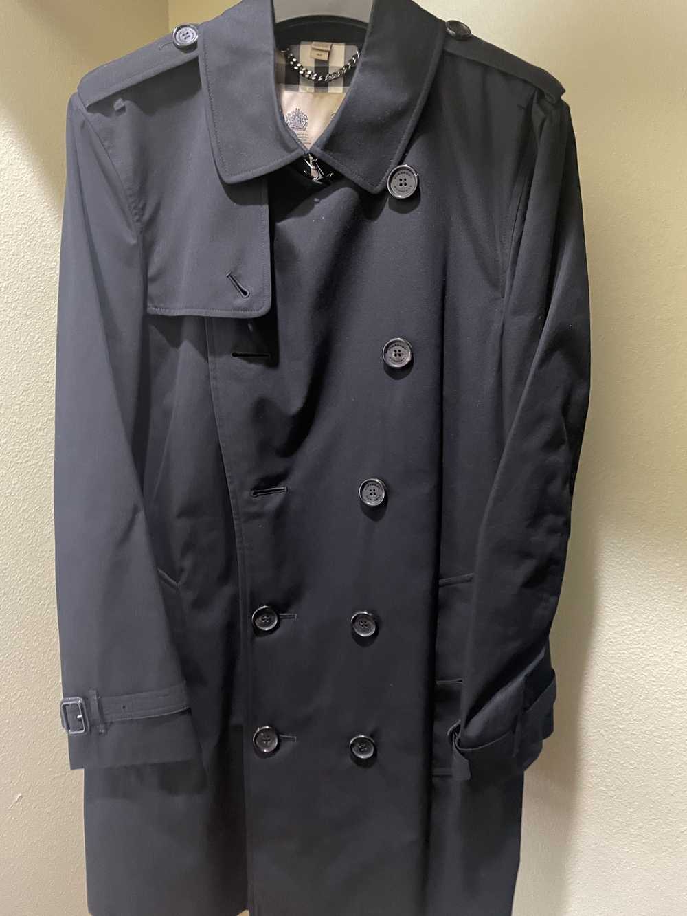 Burberry Kensington Mid -- Length Trench Coat Bla… - image 3