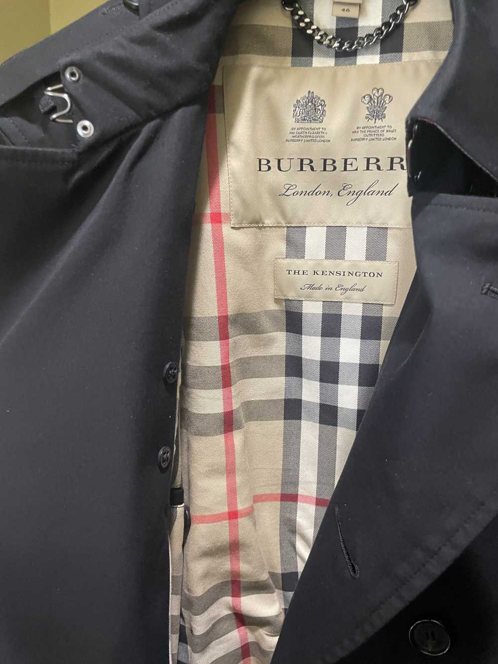 Burberry Kensington Mid -- Length Trench Coat Bla… - image 4