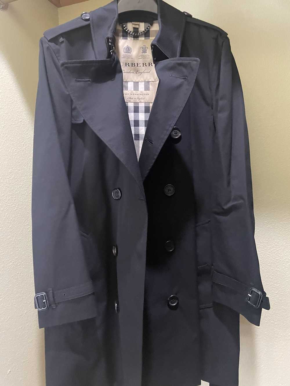 Burberry Kensington Mid -- Length Trench Coat Bla… - image 8