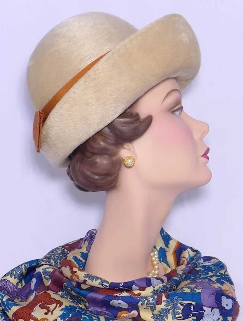 Vintage 1960s Beige Fur Felt Breton Hat by Winner… - image 3