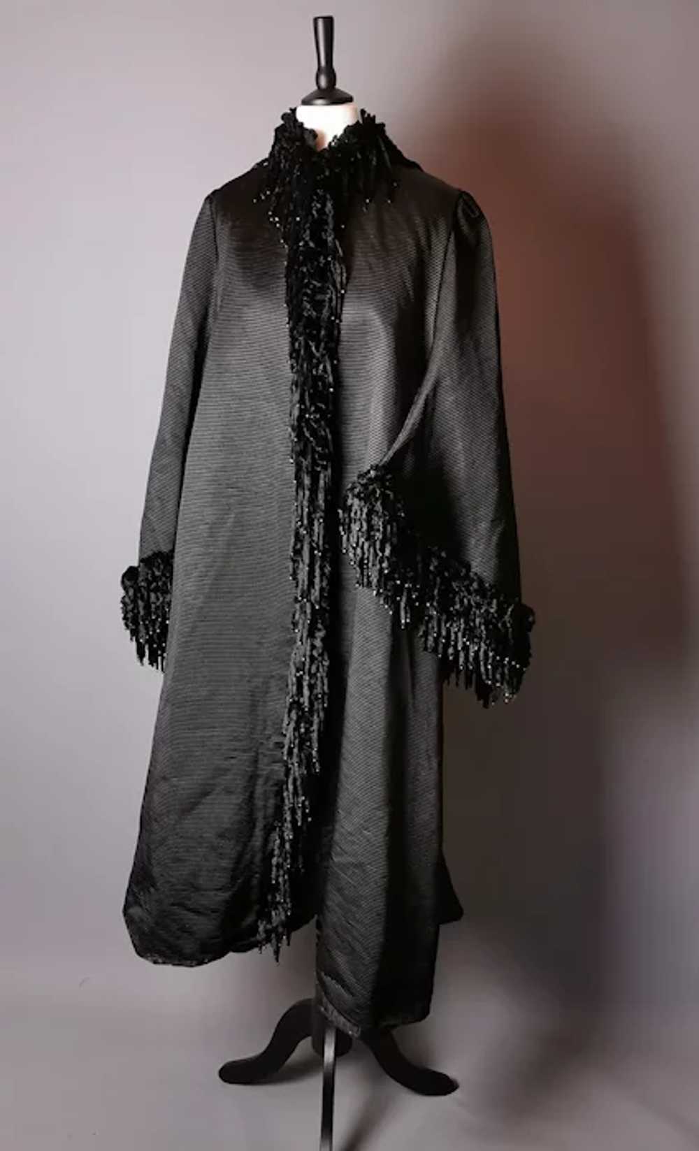 Antique mourning coat, Victorian dolman sleeves - Gem